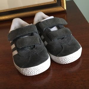 adidas gazelle youth size 4